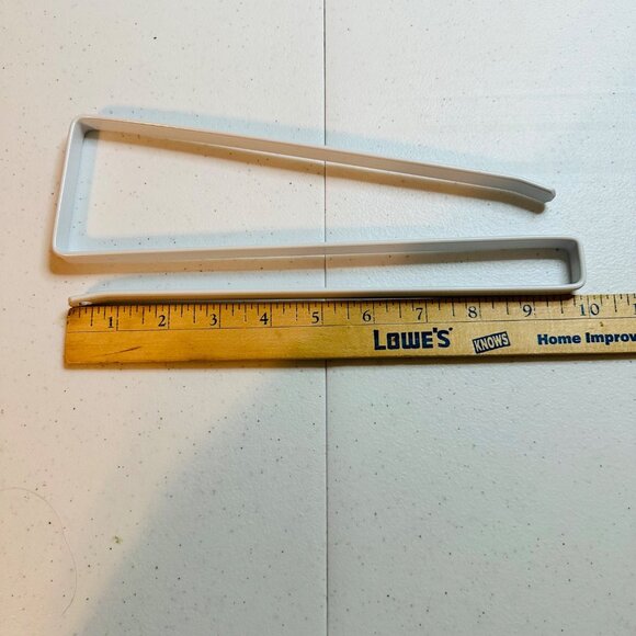 Under Cabinet Paper Towel Rack White Metal Paper Towel Holder Hanging Rack - Picture 4 of 7